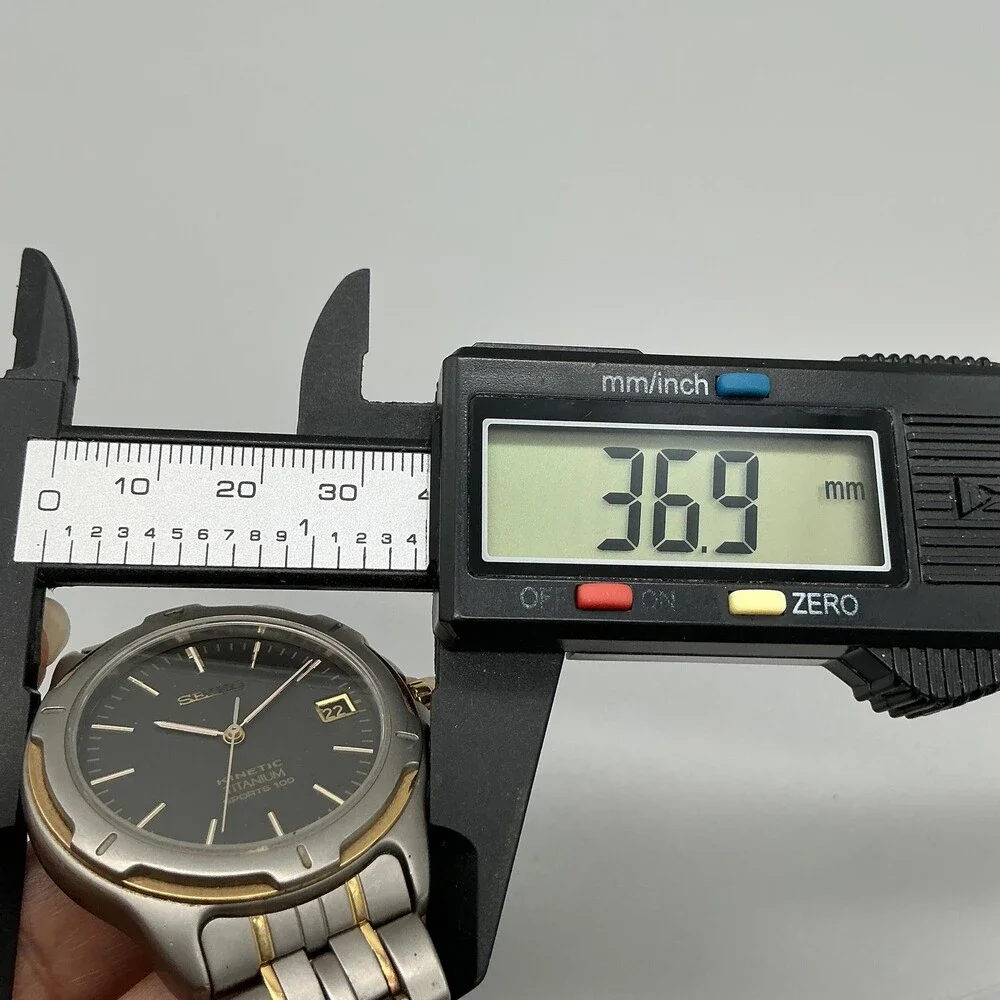 Vintage Seiko Kinetic Titanium Mens Watch 37mm Automatic Date 5M62-0C50